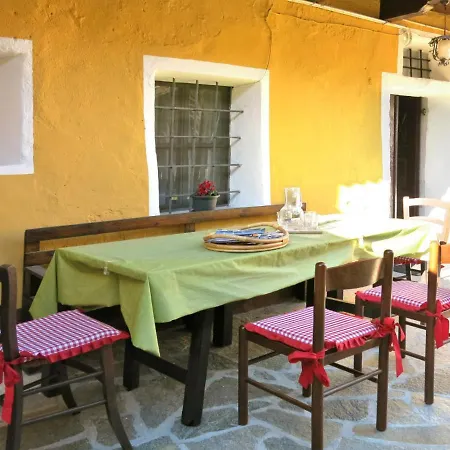 Locazione Turistica Casa Piatrola * Sparone